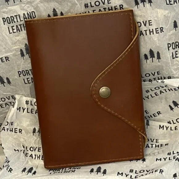 Portland Leather Tote, Limited Edition, Aqua / Blue, with Journal & Keychain - Picture 8 of 12